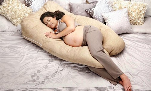 cách giúp mẹ bầu ngủ ngon hơn